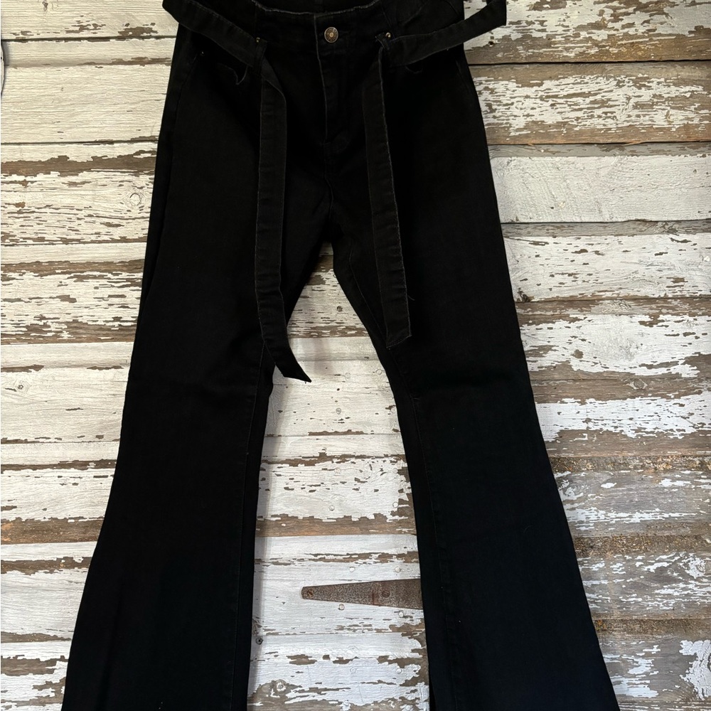 Elegant Black Flare Women's Jeans